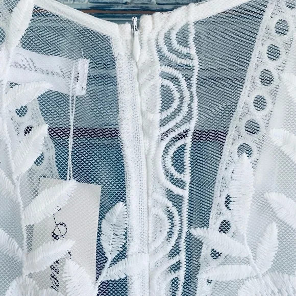 AMELLIA Bohemian White Lace Maxi Dress - Picture 13 of 16